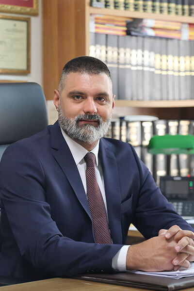 Χάρης Α. Λαζάνης
